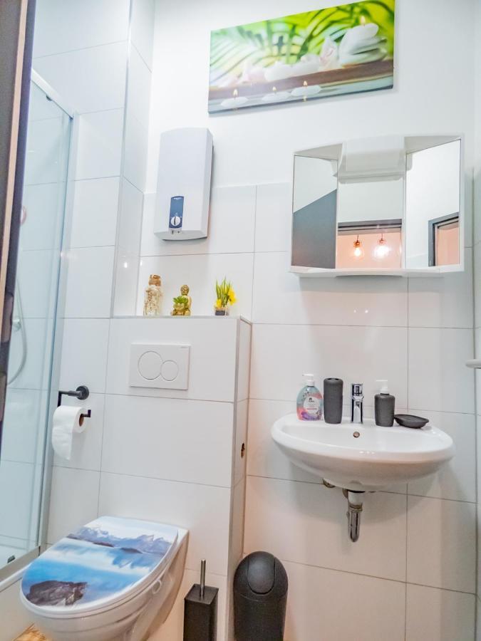#221 Moderne City Wohnung Im Herzen Von Neuss Exterior photo